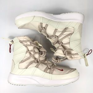 Nike Tanjun High Rise Women's Boots